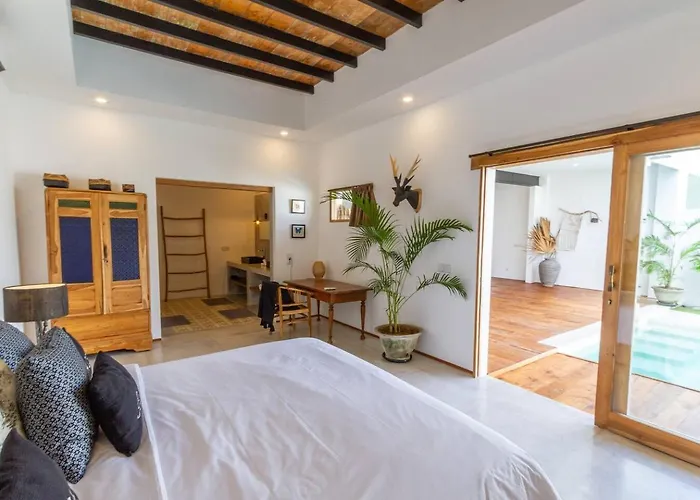 Villa Jannu By Dreamawaybali Seminyak (Bali)